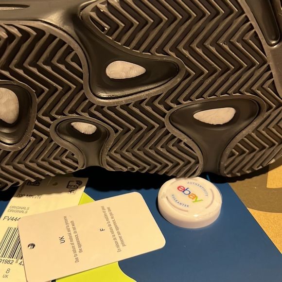 ADIDAS YEEZY 700 MVN TRIPLE BLACK main image 7